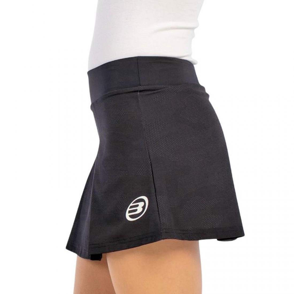 falda-bullpadel-premier-padel-adoso-carbon-1-es-4-1100x1100.webp