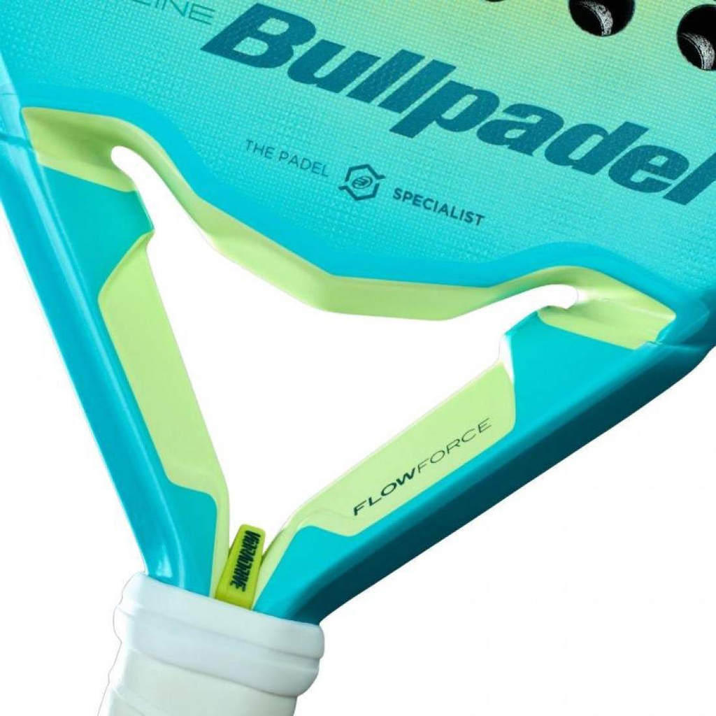 pala-bullpadel-ale-salazar-flow-woman-2025-1-es-8-1100x1100.webp