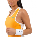 camiseta-nox-pro-naranja-degradado-mujer-1-es-2-1100x1100.webp